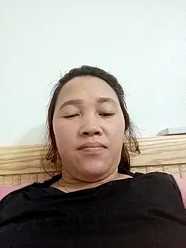 Snapshot of miumiu_00 chatting on November 19, 5:07 am miumiu 00 online show from November 19, 5:07 am