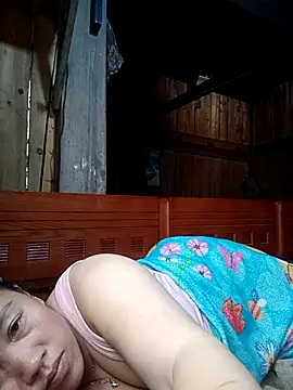 Snapshot of miumiu_00 chatting on July 8, 5:19 am miumiu 00 online show from July 8, 5:19 am