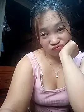 Snapshot of miumiu_00 chatting on July 16, 1:24 am miumiu 00 online show from July 16, 1:24 am