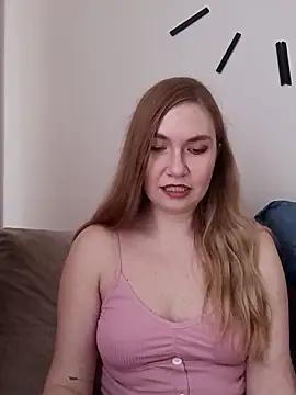 KisaVixen online show from April 12, 11:02 am