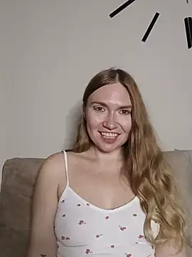 KisaVixen online show from May 21, 7:33 pm