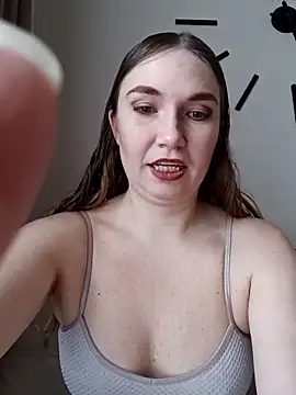 KisaVixen online show from February 16, 1:32 pm