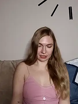 KisaVixen online show from April 18, 7:07 pm