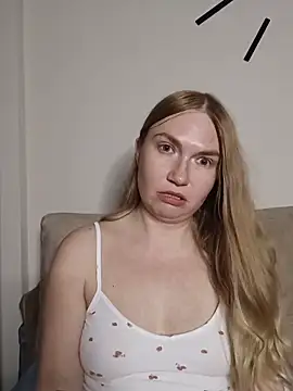 KisaVixen online show from June 13, 11:56 pm