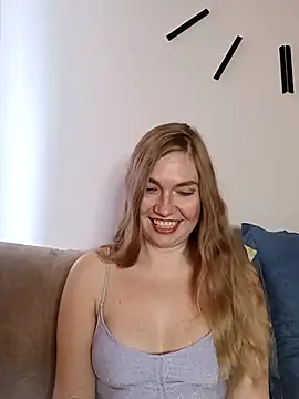 KisaVixen online show from April 18, 1:02 pm