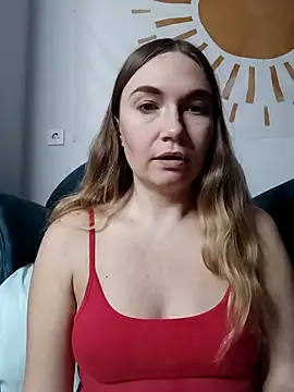 KisaVixen online show from December 16, 5:50 pm