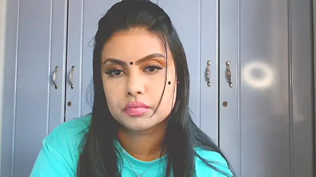 Snapshot of Indian_GlowingMiax chatting on October 14, 12:06 pm Indian GlowingMiax online show from October 14, 12:06 pm