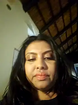 Indian GlowingMiax online show from January 18, 4:32 pm