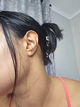 Indian GlowingMiax online show from November 11, 5:35 am