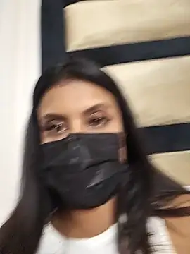 Indian GlowingMiax online show from April 9, 9:21 pm