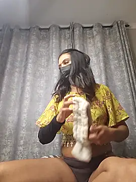 Indian GlowingMiax online show from March 23, 8:03 am