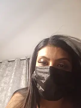 Indian GlowingMiax online show from March 9, 3:26 pm