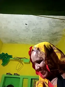 Rubi12A online show from December 18, 2:43 pm