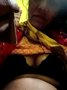 Rubi12A online show from December 17, 12:04 am