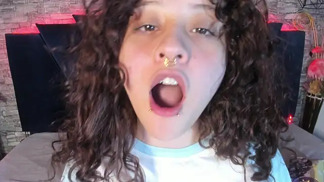 Suxan White  online show from April 12, 12:19 pm