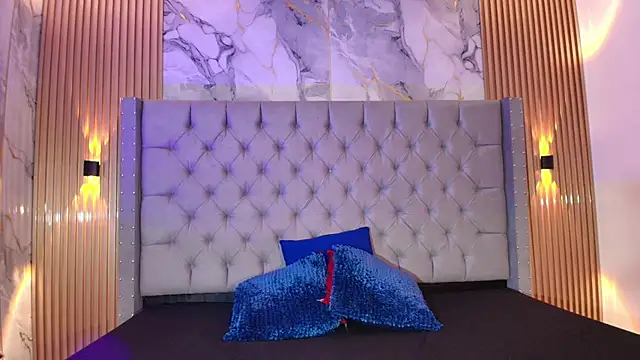 Suxan White  online show from September 25, 11:27 am