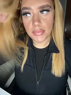 MysteriousMylaX online show from November 3, 2:31 pm