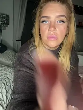 MysteriousMylaX online show from January 5, 7:28 pm