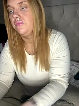 MysteriousMylaX online show from November 23, 1:54 pm