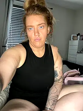 MysteriousMylaX online show from November 30, 1:45 pm