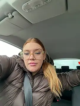 MysteriousMylaX online show from February 5, 2:35 pm