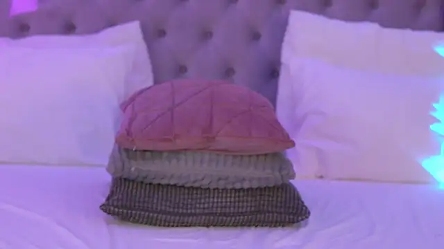 NovaDiamond online show from April 17, 4:48 am