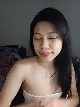 Snapshot of Katanh chatting on May 13, 5:36 am Katanh online show from May 13, 5:36 am