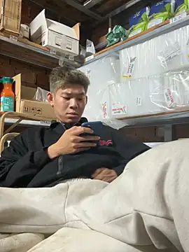 linh21107 online show from November 22, 8:24 am