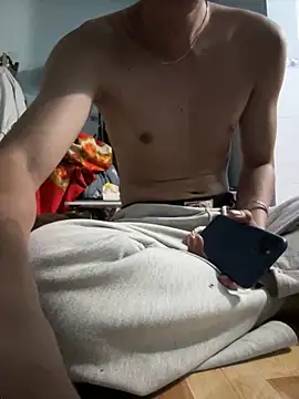 linh21107 online show from November 7, 5:39 pm