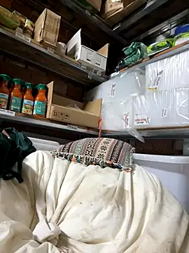 linh21107 online show from December 3, 1:50 am