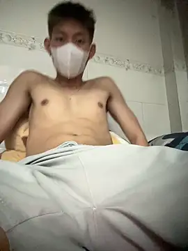 linh21107 online show from November 17, 9:24 am