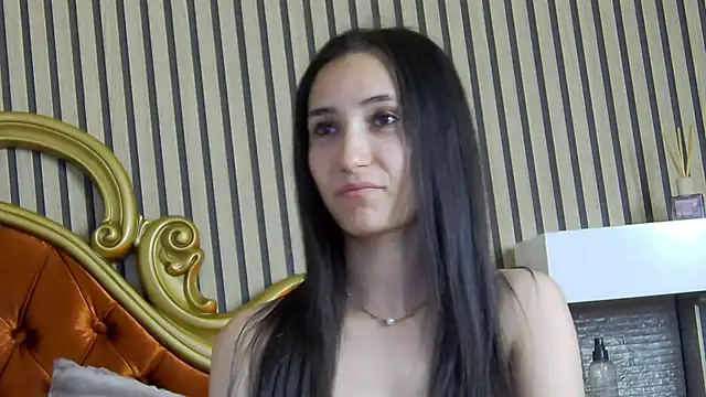 Snapshot of CarolinaBlair chatting on July 2, 2:23 am CarolinaBlair online show from July 2, 2:23 am