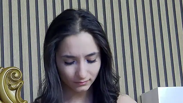 CarolinaBlair online show from March 24, 6:46 am