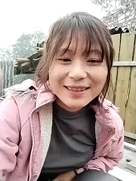 linda bae00 online show from December 16, 2:49 am