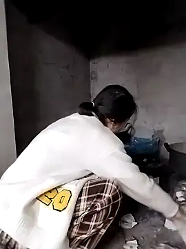 linda bae00 online show from November 30, 12:44 am