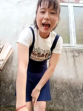 linda bae00 online show from March 30, 12:45 am