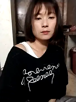 linda bae00 online show from December 5, 12:32 am