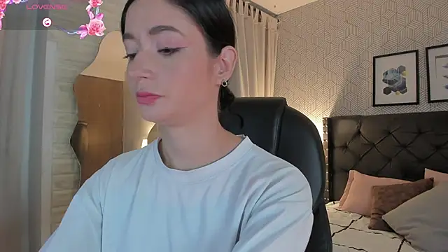 Snapshot of celeste__clark chatting on October 8, 12:07 pm celeste clark online show from October 8, 12:07 pm