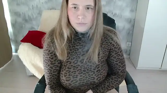 AdelinaLawson online show from April 1, 10:16 am