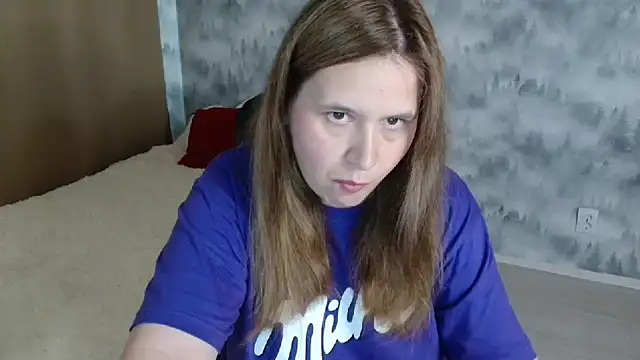 Snapshot of AdelinaLawson chatting on June 21, 10:32 am AdelinaLawson online show from June 21, 10:32 am