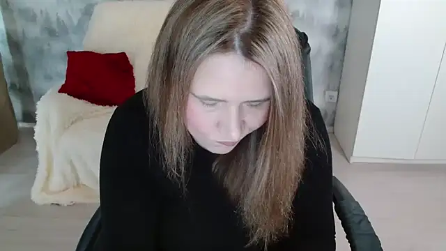 AdelinaLawson online show from April 4, 8:10 am