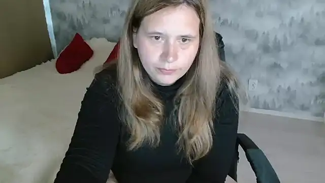 Snapshot of AdelinaLawson chatting on July 13, 11:31 am AdelinaLawson online show from July 13, 11:31 am