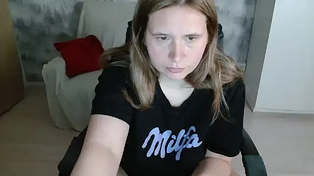 AdelinaLawson online show from April 18, 4:20 pm