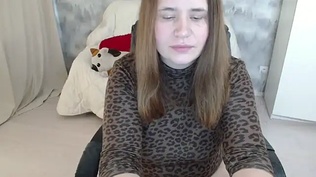 AdelinaLawson online show from February 7, 7:27 am