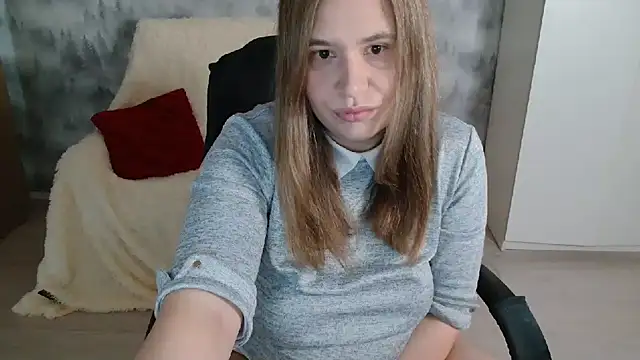 AdelinaLawson online show from April 9, 5:53 am