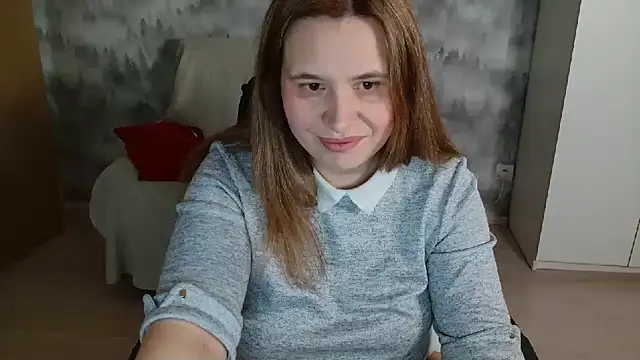 AdelinaLawson online show from April 11, 5:26 am