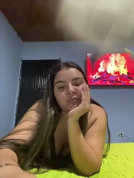Snapshot of ValeriaS12 chatting on September 9, 2:21 am ValeriaS12 online show from September 9, 2:21 am