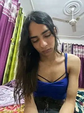 Snapshot of kaylee_demm chatting on February 23, 8:53 pm kaylee demm online show from February 23, 8:53 pm