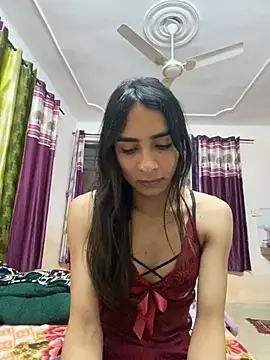 Snapshot of kaylee_demm chatting on February 13, 4:40 pm kaylee demm online show from February 13, 4:40 pm