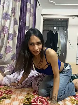 Snapshot of kaylee_demm chatting on February 4, 7:31 pm kaylee demm online show from February 4, 7:31 pm